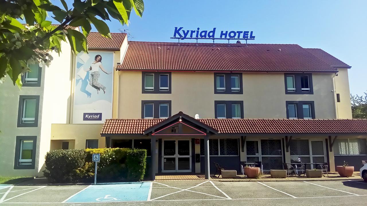 Kyriad Lyon Est - Saint Bonnet De Mure Kültér fotó
